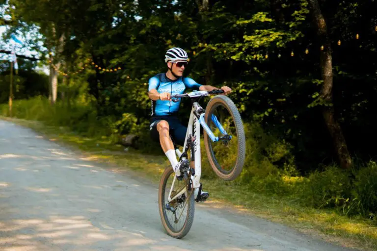 Mountainbike Ardennen - fietstocht - weekend in ardennen - bike adventure - mountainbike vrouwen